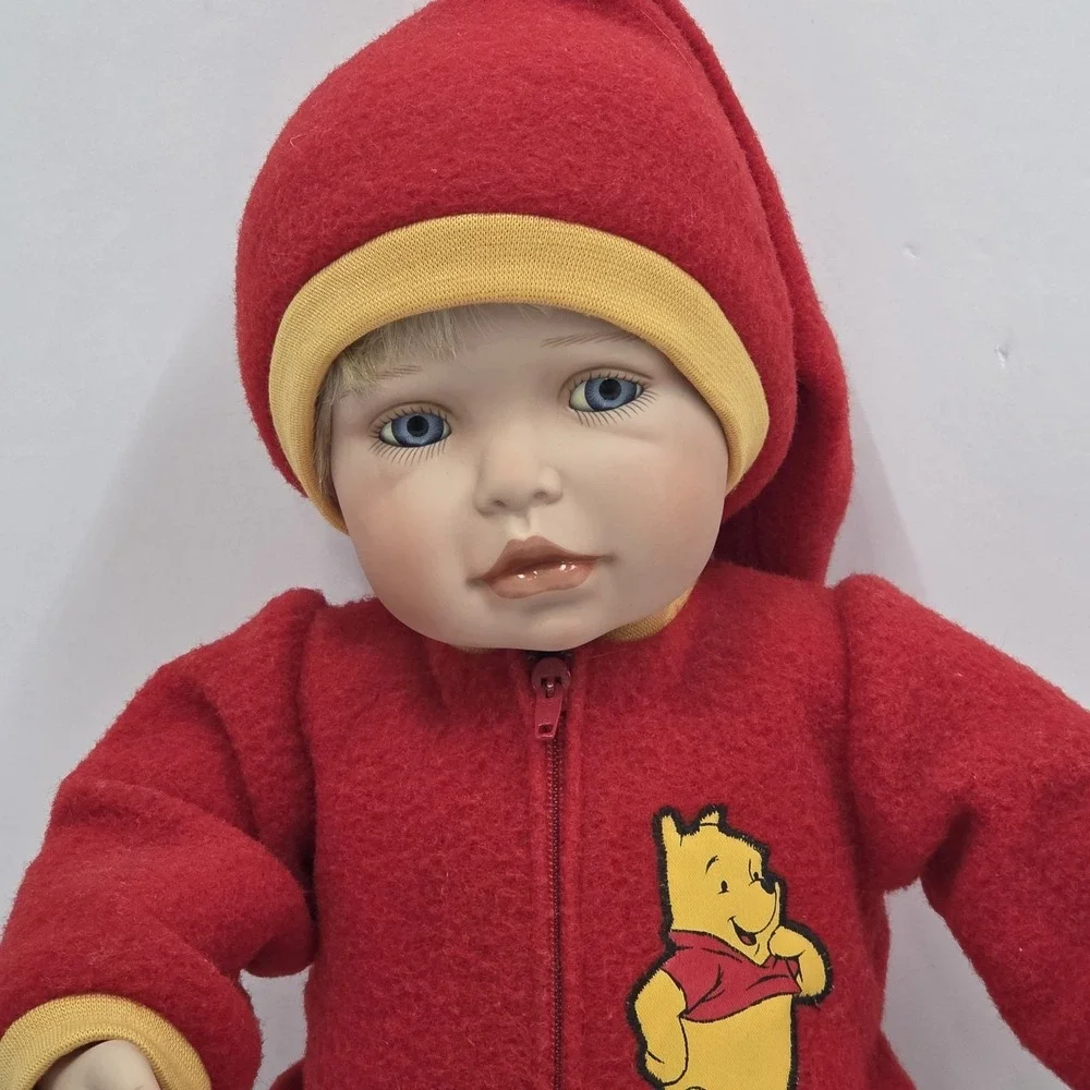 Ashton Drake Disney Porcelain Baby Doll Winnie The Pooh Red Sleeper Vintage 18